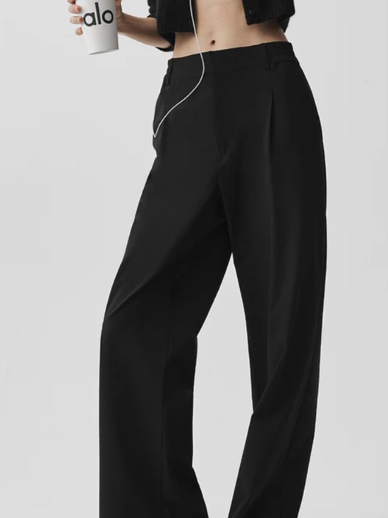 ALO Yoga Pants - Alo High-Waist Pursuit Trouser in Black, Size Small